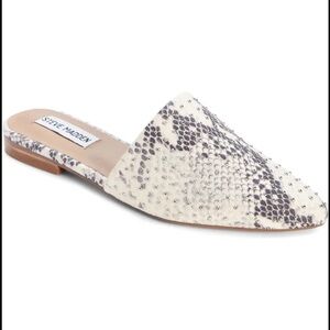 Steve Madden Trace Studded Snakeskin Slip On Mules Size 6.5